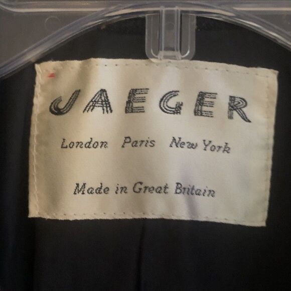 VTG Jaeger London Pinstripe Wool Skirt Suit Set Womens Sz 12 Timeless Menswear - Picture 4 of 16